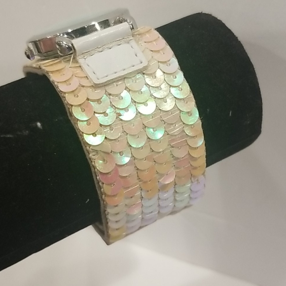 PINK SEQUIN Cuff Bracelet Ladies Watch - Picture 3 of 4